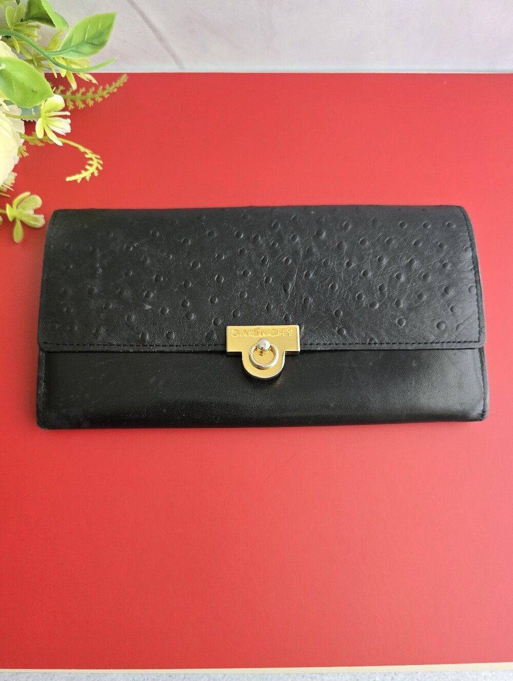 🖤Givenchy Black Leather Wallet with Gold-Tone Lock